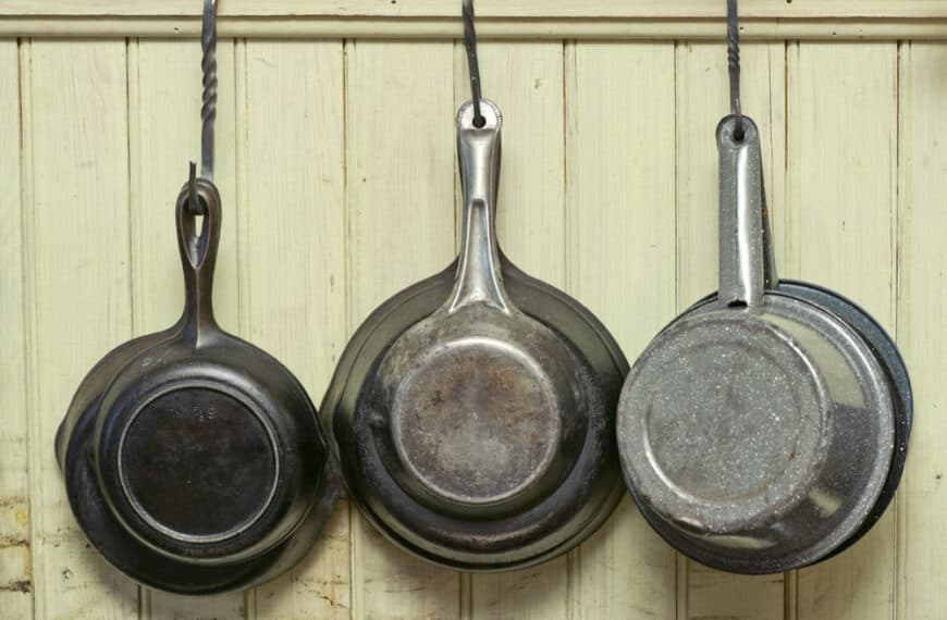 How to store a cast iron skillet