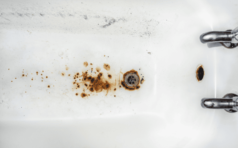 How to remove rust from bathtub