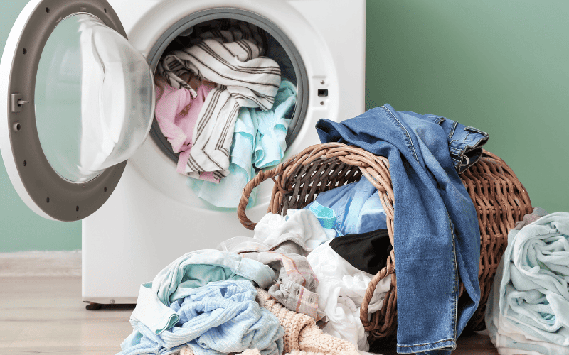 How to get rid of mildew smell in clothes
