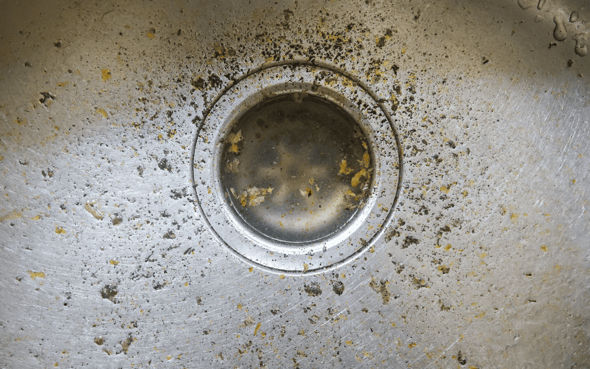 How to clean drains with baking soda and vinegar