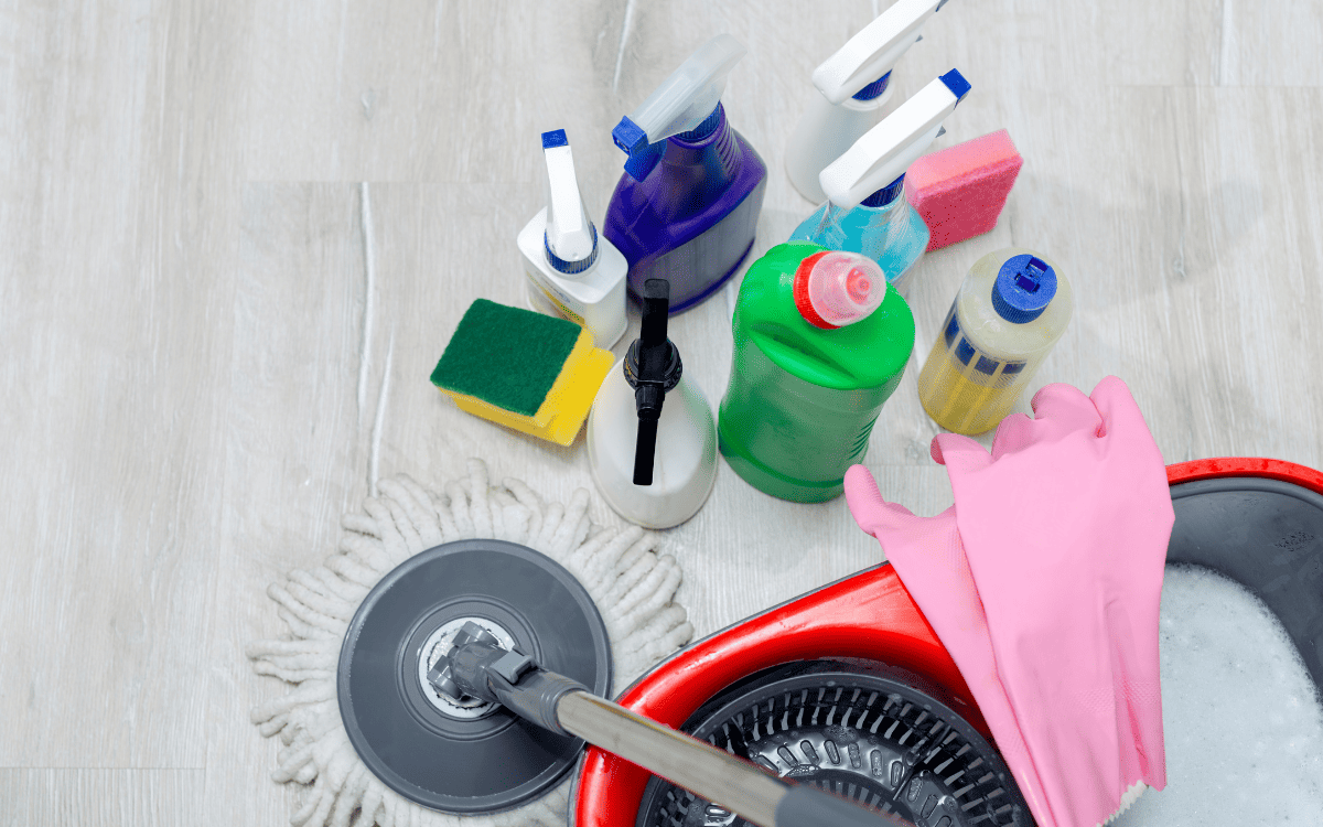 What cleaning products not to mix