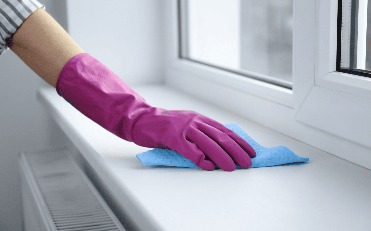 How to clean window sills